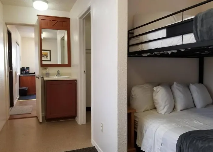 083a Private Grand Canyon Sleeps 6 2br 2ba 20 Mins To S Rim In *